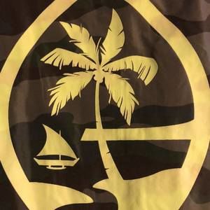 Meet your Posher, Mcgregor